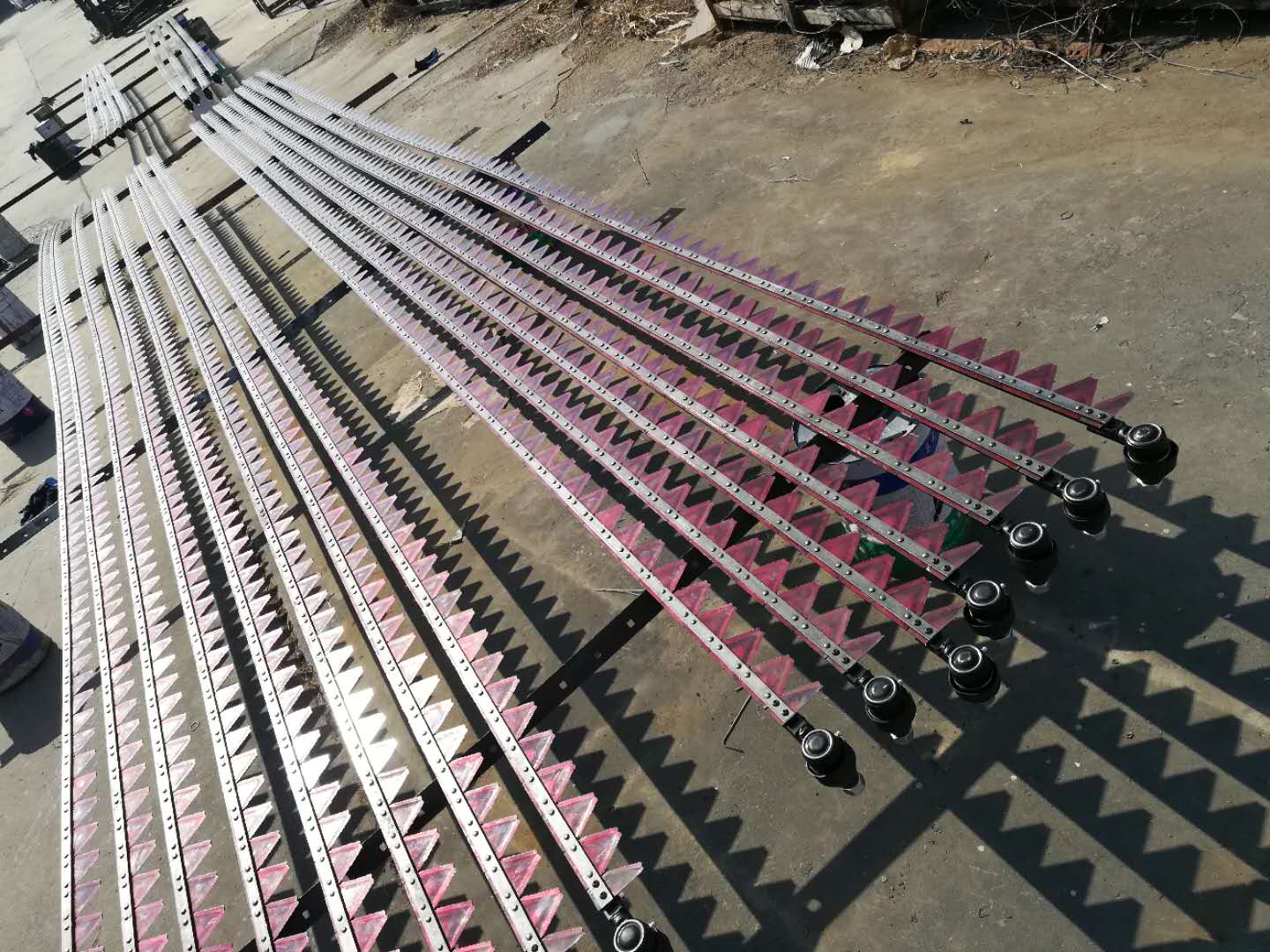 high quality costom-made cutter bar assembly parts for combine harvester JD/CNH/CLAAS/MF/MacD/Kubota/Yanmar/Futon/Agri