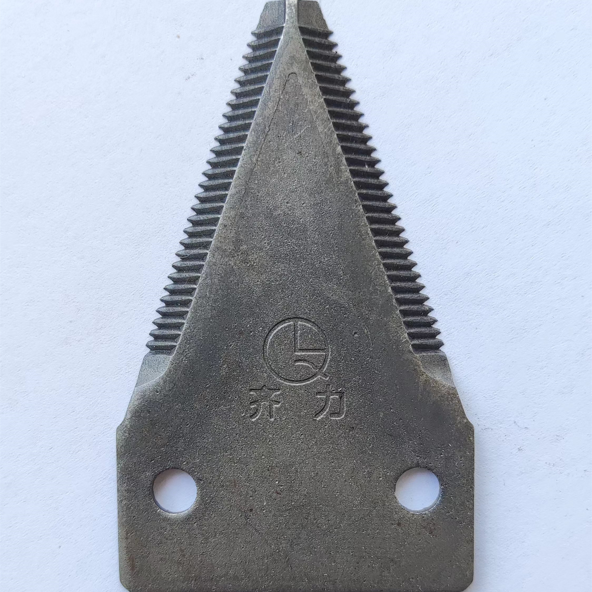 kubota yanmar spare parts serrated 3mm pressing teeth half-feed harvester blade knife section factory wholesaler